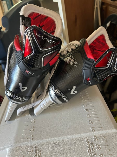 2024 Bauer Flexlite 4.0 Hockey Skates Wide Width Pro Stock 8.5 (New)
