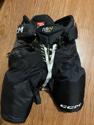 Junior Medium CCM Tacks AS-V Pro Hockey Pants (Used)