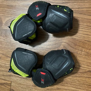 Junior Medium Bauer Vapor 3x Elbow Pads (Used)