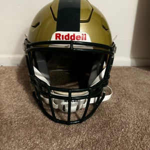 Large Youth Riddell SpeedFlex Helmet (Used)