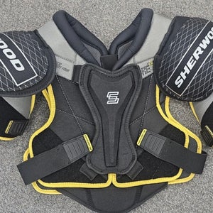 SherWood Rekker Shoulder Pads (Used) LIKE NEW Medium Senior