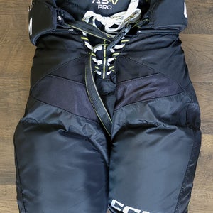 Senior medium CCM Tacks AS-V Pro hockey pants (used)