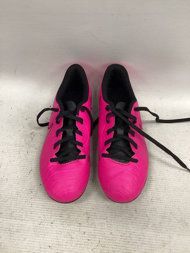 Used Nike Soccer Cleats Pink Junior 03.5 11851-S000037486