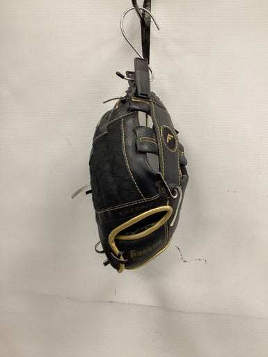 Used Franklin MESH TEK BB/SB Glove RH Throw Black 9 1/2" 11851-S000037484