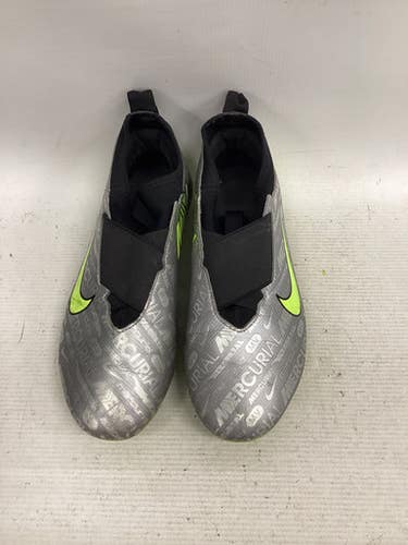 Used Nike Soccer Cleats Grey Junior 06 11851-S000037488