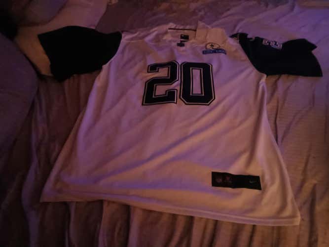 Tony pollard dallas jersey