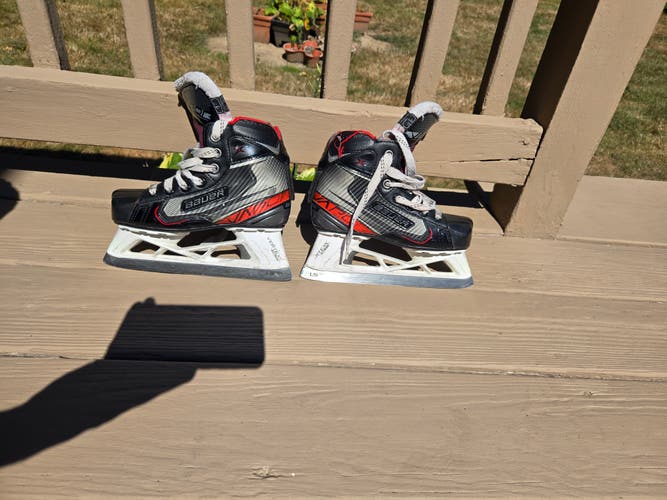 Bauer Goalie Skates Vapor 2.7, Size 1, D Regular Fit