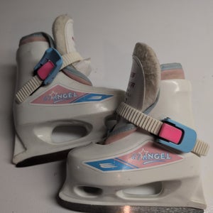 Bauer L'il Angel Hockey Skates 7 (Used)