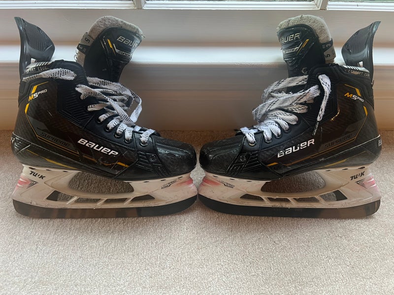 Bauer Supreme M5 Pro Hockey Skates Size 5 (Used)