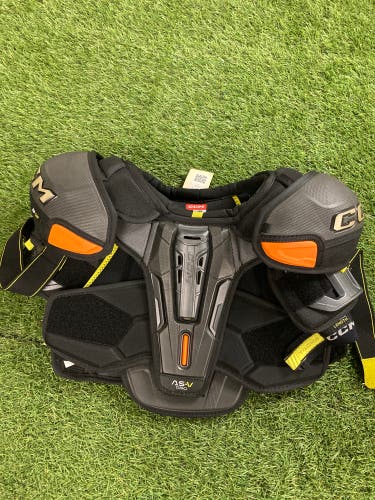 Junior Large CCM Tacks AS-V Pro Shoulder Pads