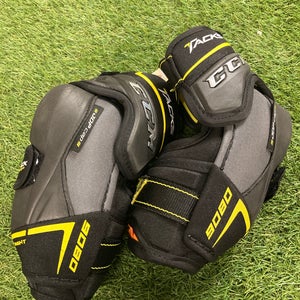 Senior Small CCM Tacks 9080 Elbow Pads (Used)