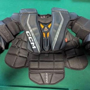 Intermediate Large CCM EFLEX 6 Goalie Chest Protector (Used)