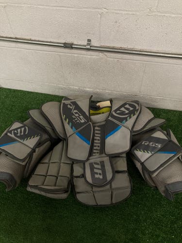 Intermediate Medium/Large Warrior Ritual G5 Goalie Chest Protector (Used)