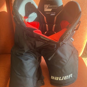 Men's Intermediate Medium Bauer Vapor Hyperlite Hockey Pants (Used)
