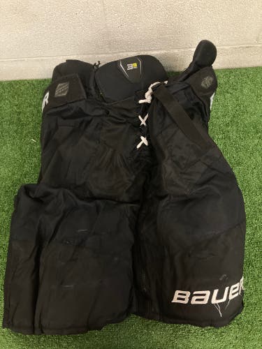 Black Senior Large Bauer Supreme 3S Pro Hockey Pants (Used)