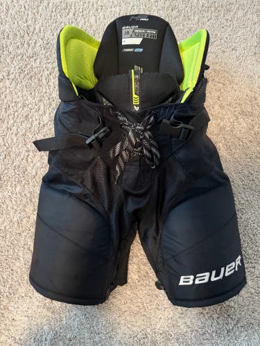 Junior Medium Bauer HP Pro Hockey Pants (Used)