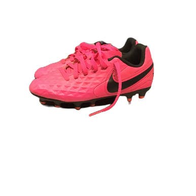 Used Nike AT5881-600 Soccer Cleats Pink Youth 12.0 11730-S000066588