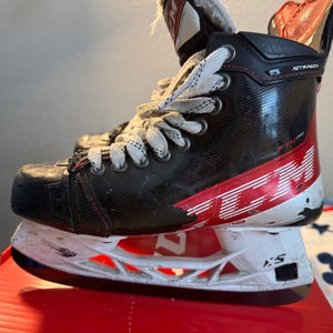 CCM JetSpeed FT4 Pro Hockey Skates Size 4.5 (Used)