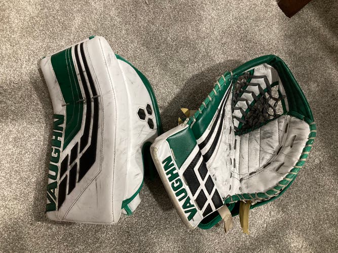 Vaughn Velocity VE8 Pro Carbon Regular Glove & Blocker (Used)