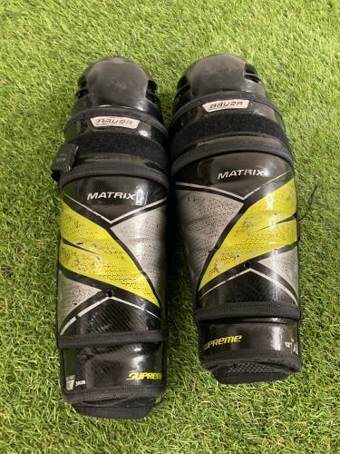 12" Bauer Supreme Matrix Shin Pads