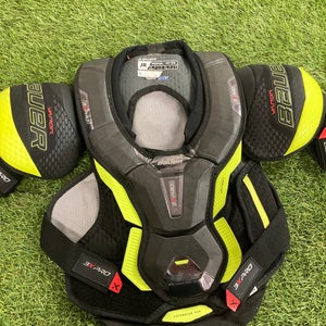 Junior Medium Bauer Vapor 3X Pro Shoulder Pads