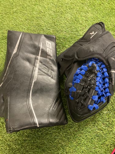 Black Youth Bauer GSX Goalie Gloves & Blockers Regular (Used)
