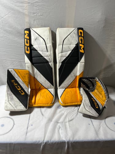 30" 2024 CCM Eflex 6 Regular Goalie Full Set (Used)