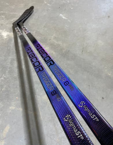 2 Pack CCM Trigger 8 Pro Stock Hockey Stick Grip 80 Flex P90 Right 3394