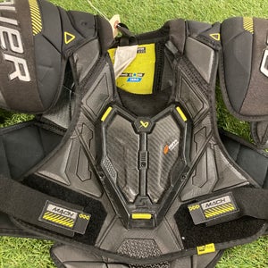 Intermediate Medium Bauer Supreme Mach Shoulder Pads