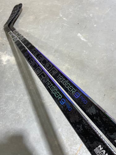 2 Pack CCM Trigger 9 Pro Stock Hockey Stick Grip 80 Flex P90 Right 3305