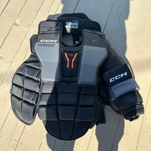 Large 2024 CCM Pro Spec Goalie Chest Protector size fit 2(Used)