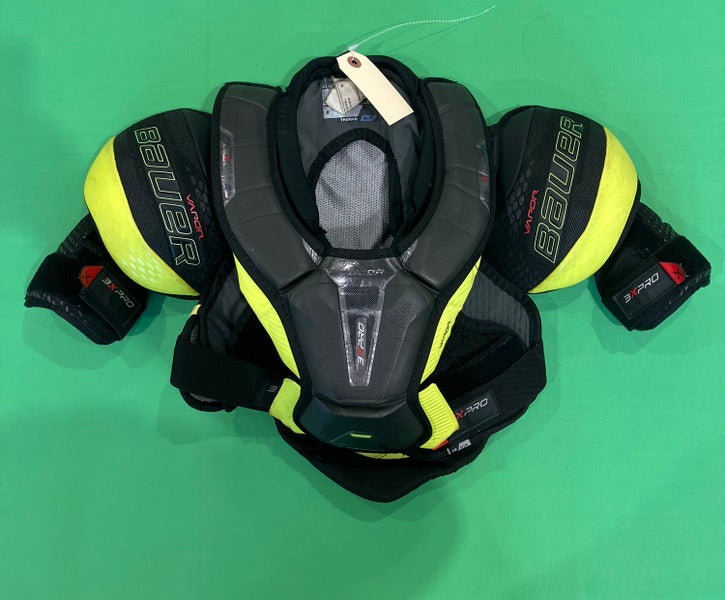 Medium Junior Bauer Vapor 3X Pro Shoulder Pads (Used)