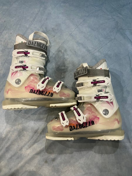 Mondo 22 & 22.5 Kid's Dalbello Gaia 4 All Mountain Ski Boots Soft Flex (Used)