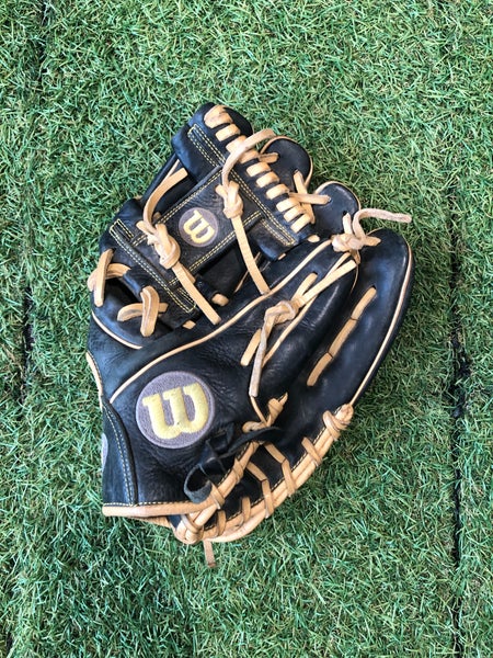 Black Wilson A1000 RH Infield Baseball Glove 11.5" (Used)