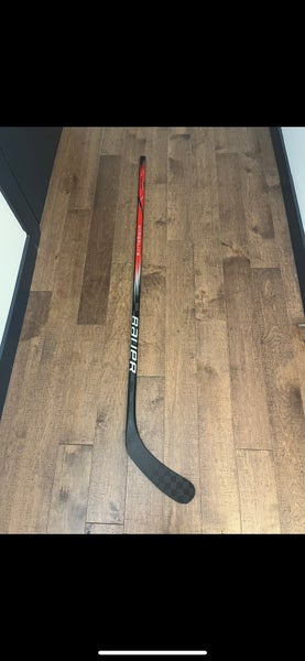 Senior Bauer Vapor Hyperlite 2 Left Hand Hockey Stick P92 77 Flex (Used)