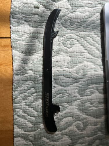 CCM Black Step Steel 230 mm (Used)