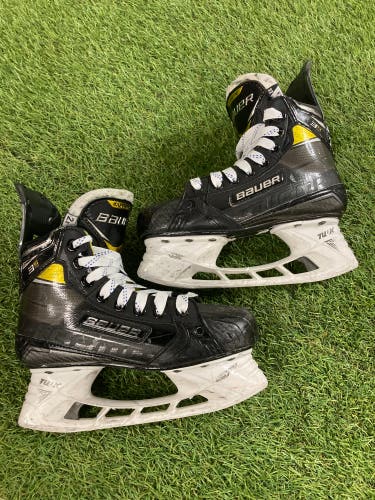 Bauer Supreme 3S Pro Hockey Skates | Size 2.5EE