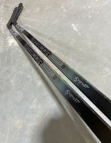 2 Pack CCM Trigger 8 Pro Stock Hockey Stick Grip 75 Flex P90T Right 3338
