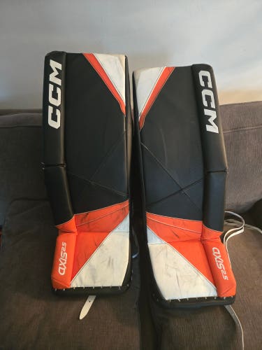26" CCM Axis 2.5 Goalie Leg Pads Pro Stock (Used)