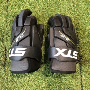 STX Stallion 200 Lacrosse Gloves Medium (Used)