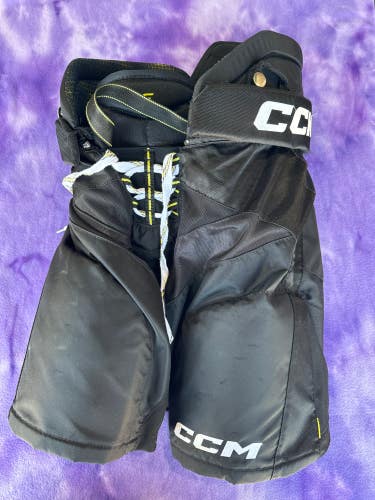 Black Senior Small CCM Tacks XF  Hockey Pants (Used)
