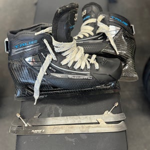 True One Piece Hockey Goalie Skates 10 (Used)