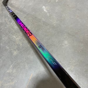 CCM Trigger 8 Pro Stock Hockey Stick Grip 75 Flex P28M Right 3327