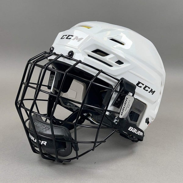 CCM Tacks 310 Medium 6 7/8" to 7 3/8" Senior Hockey Helmet
