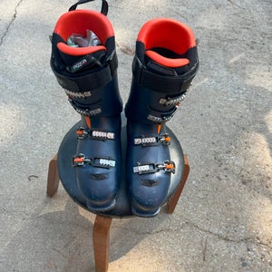 Mondo 30 & up Unisex Roxa All Mountain Element 120 Ski Boots Stiff Flex (Used)