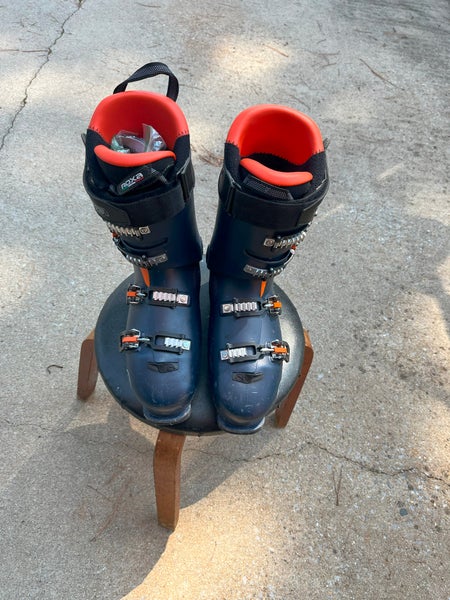 Mondo 30 & up Unisex Roxa All Mountain Element 120 Ski Boots Stiff Flex (Used)