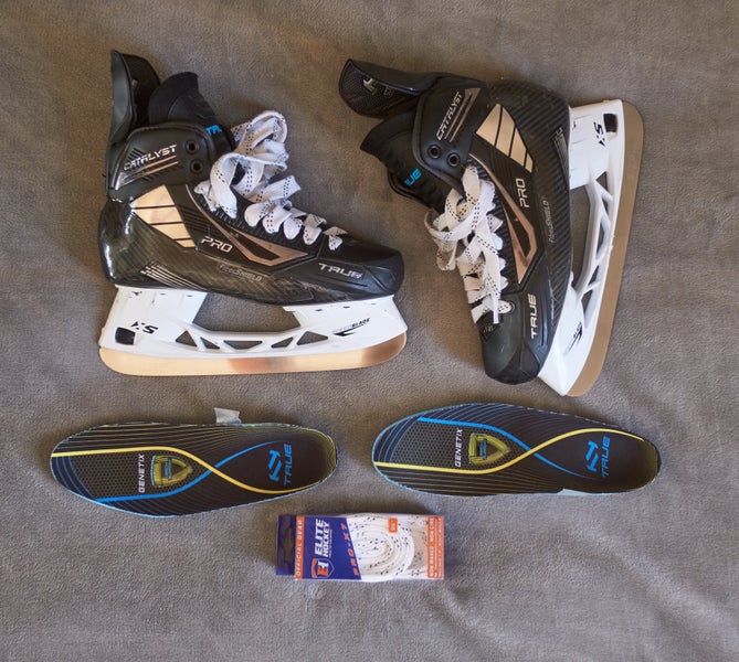 True Catalyst Pro Hockey Skates With CCM XS Holders Senior Size 8E