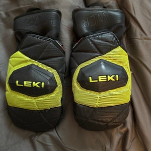 Black Medium Adult Unisex Leki Gloves (Used)