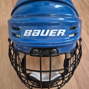 Large Bauer 3000 Helmet (Used)