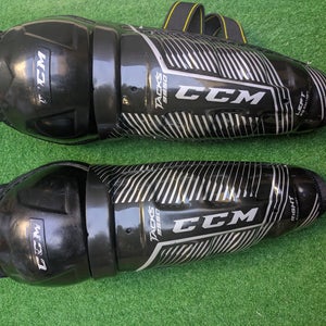 Youth CCM Tacks 9550 10" Shin Pads (Used)